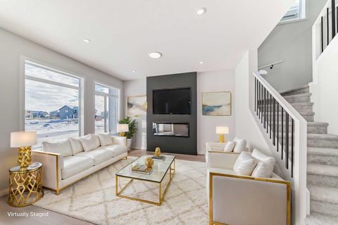 374 Corner Glen Way NE Calgary AB T3N 2P1