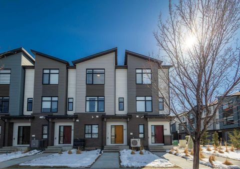 Photo of 897 Mahogany Boulevard SE, Calgary, AB T3M 3W9 (MLS # A2303423)