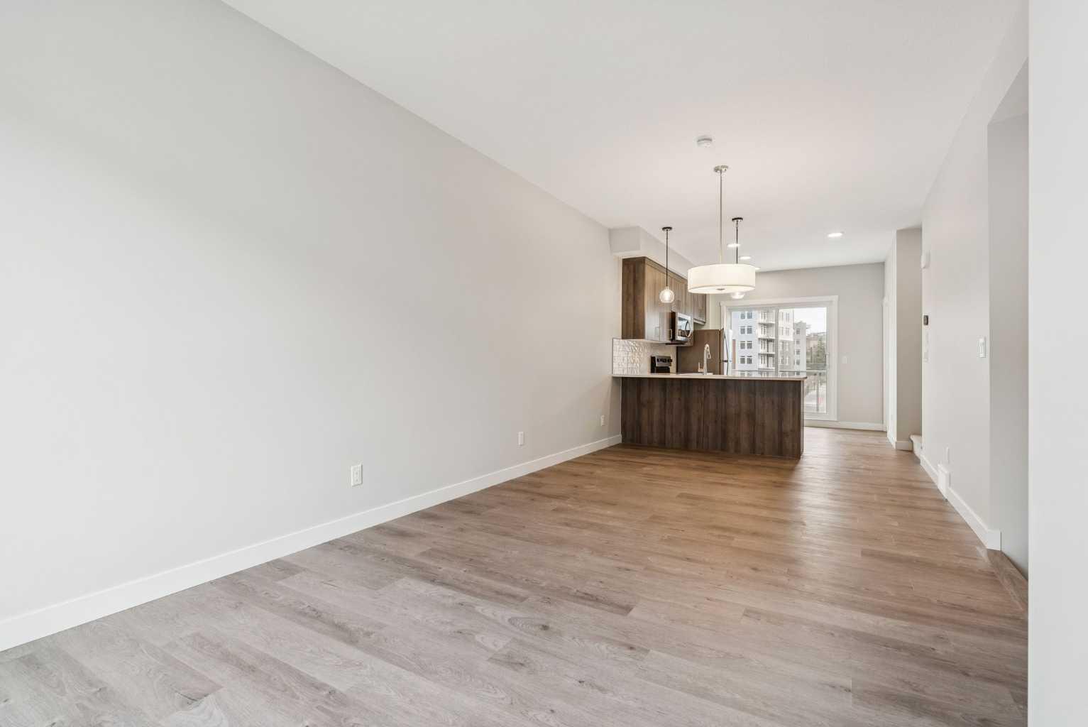 107 Shawnee Square SW