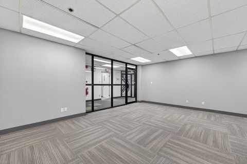 1109 17 Avenue SW 201 Calgary AB T2T 0B4