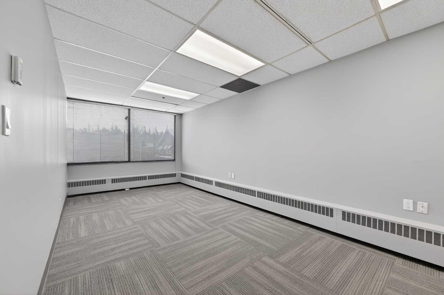 1109 17 Avenue SW 201