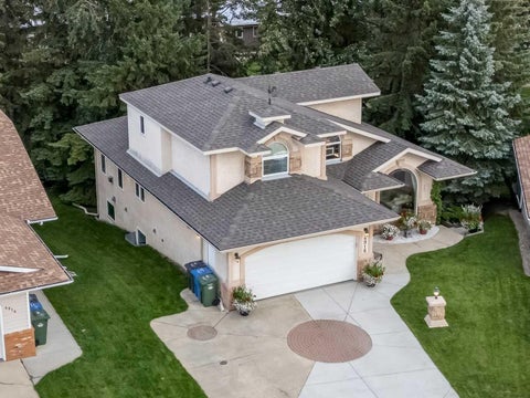 Photo of 4918 53 Avenue Close, Innisfail, AB T4G 1W1 (MLS # A2346212)