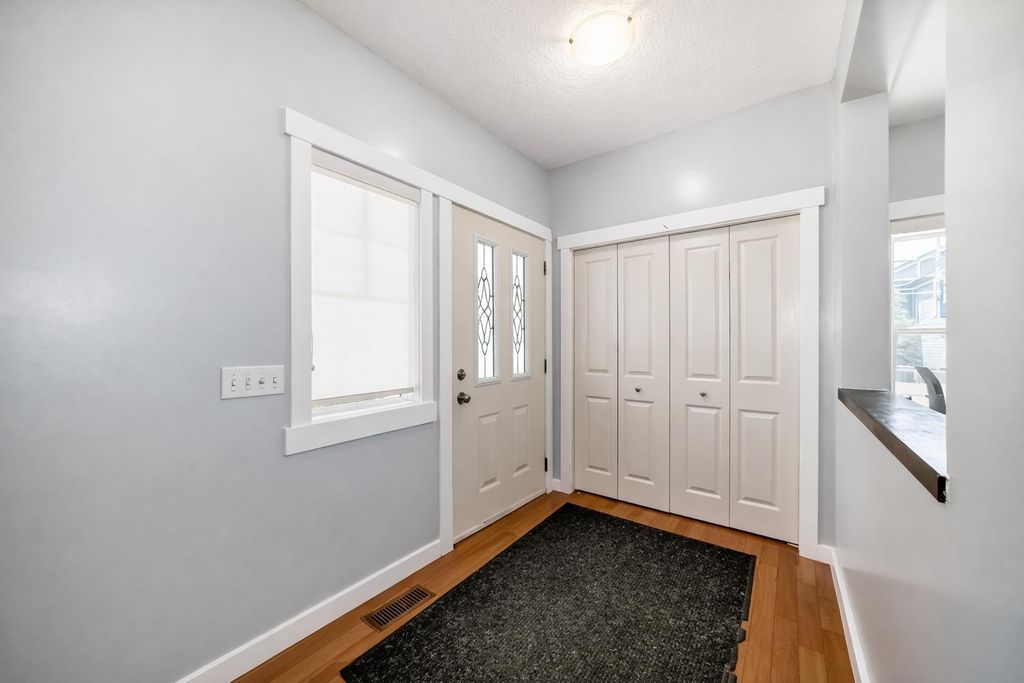 Photo of 104 Panamount Terrace NW, Calgary, AB T3K 0H8 (MLS # A2300666)