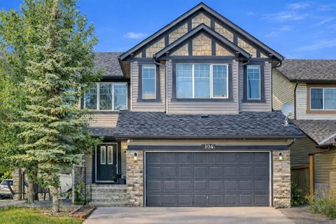 Photo of 104 Panamount Terrace NW, Calgary, AB T3K 0H8 (MLS # A2300666)