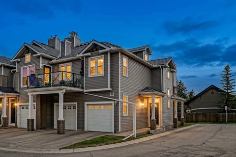 Photo of 39 Hidden Creek Place NW #204, Calgary, AB T3A 6B9 (MLS # A2334820)