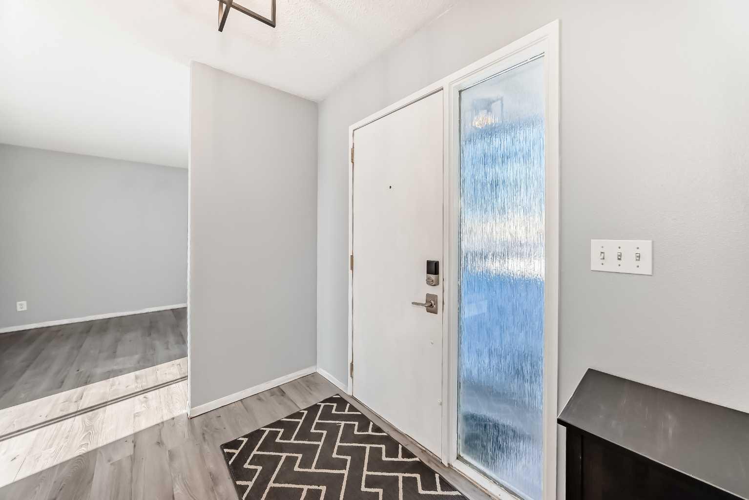 123 Queensland Drive SE 20