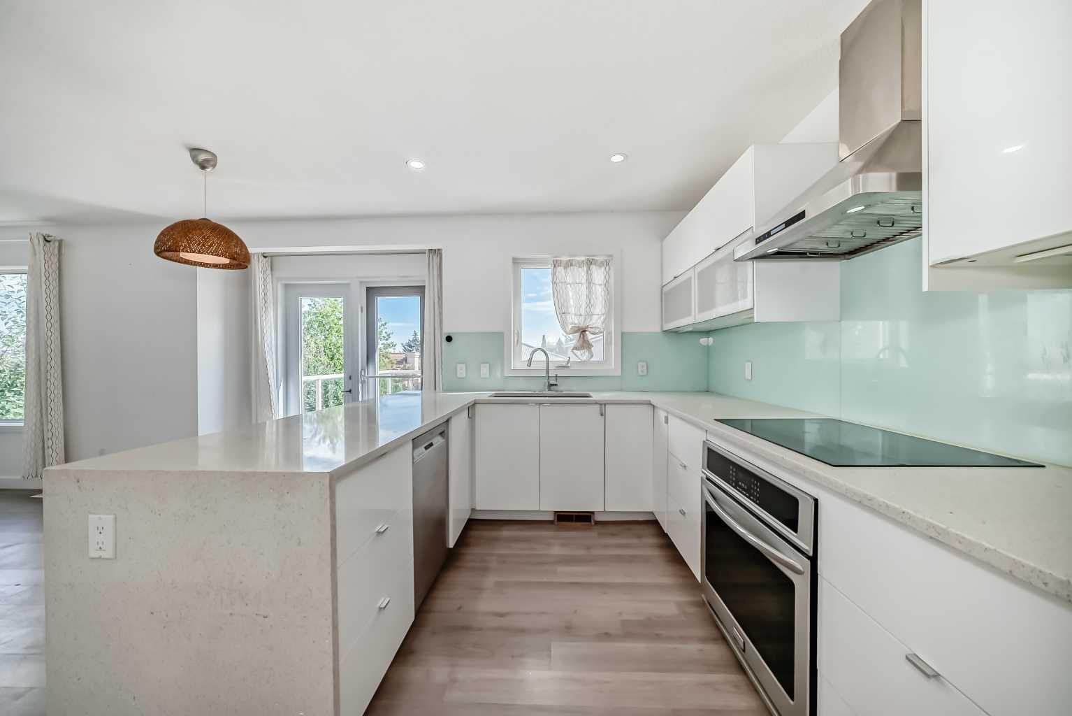 7 Signature Mews SW