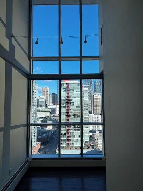 188 15 Avenue SW 2006