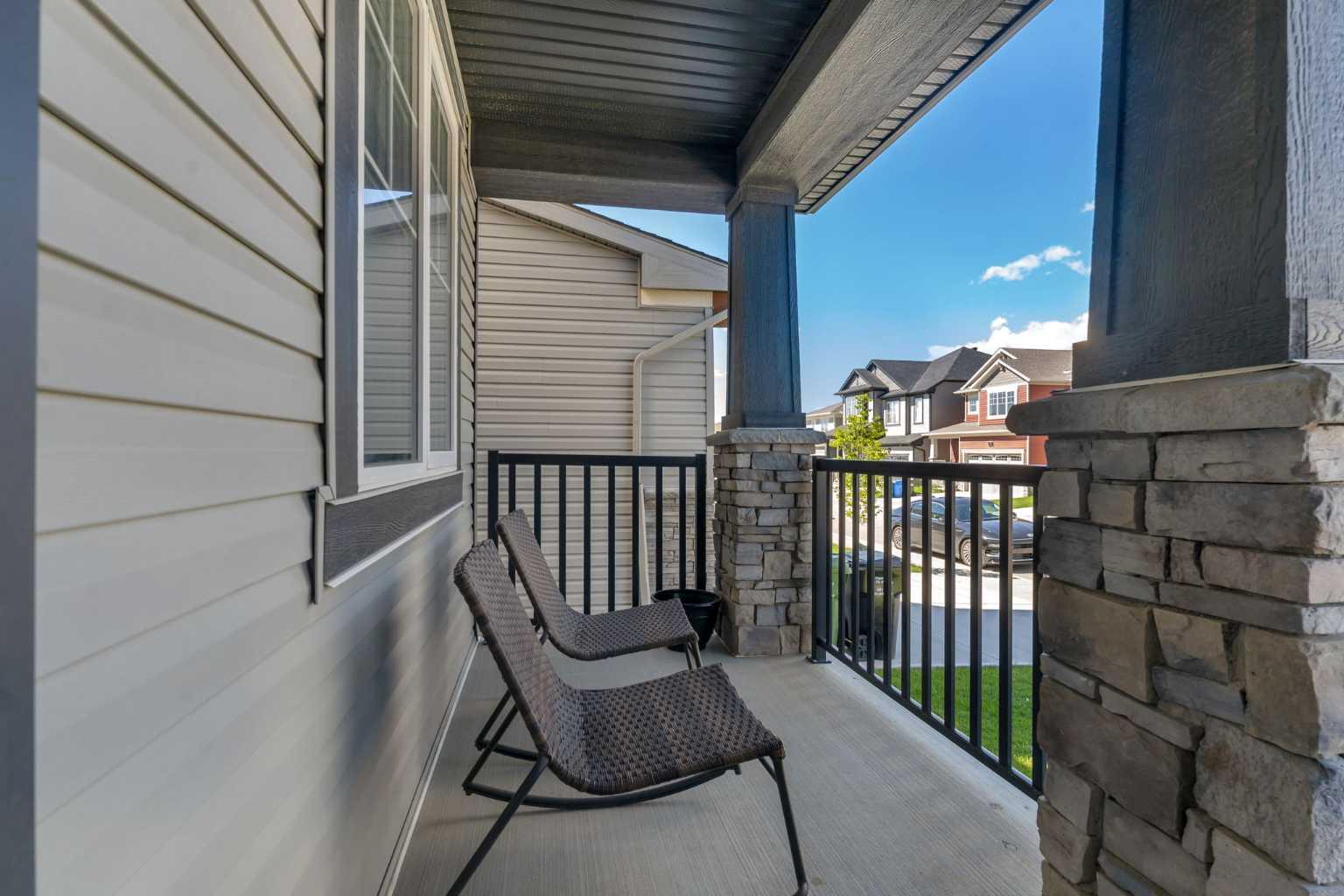 80 Carringwood Grove NW