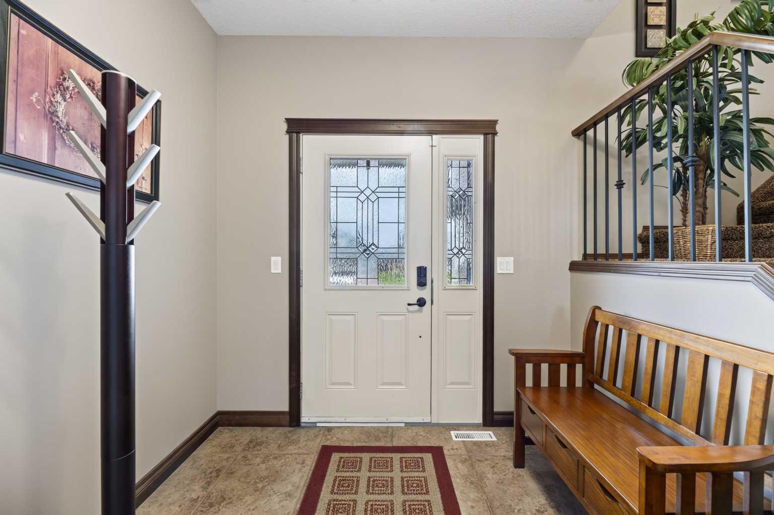 9 Vantage Crescent
