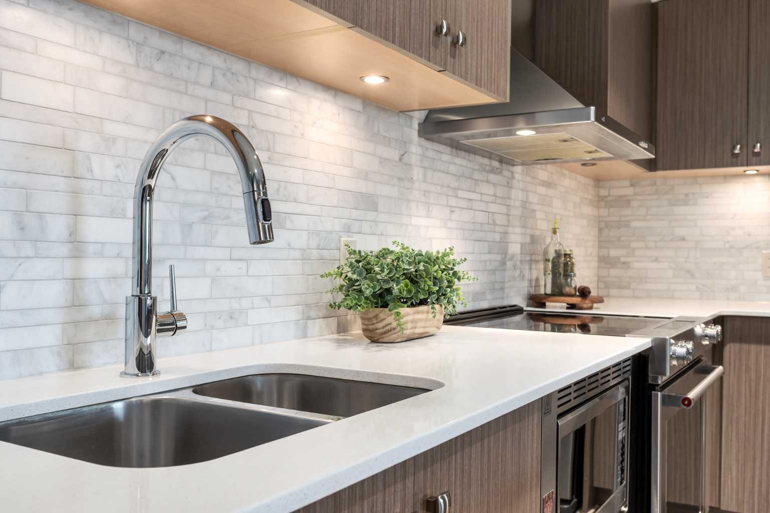 930 6 Avenue SW 2208