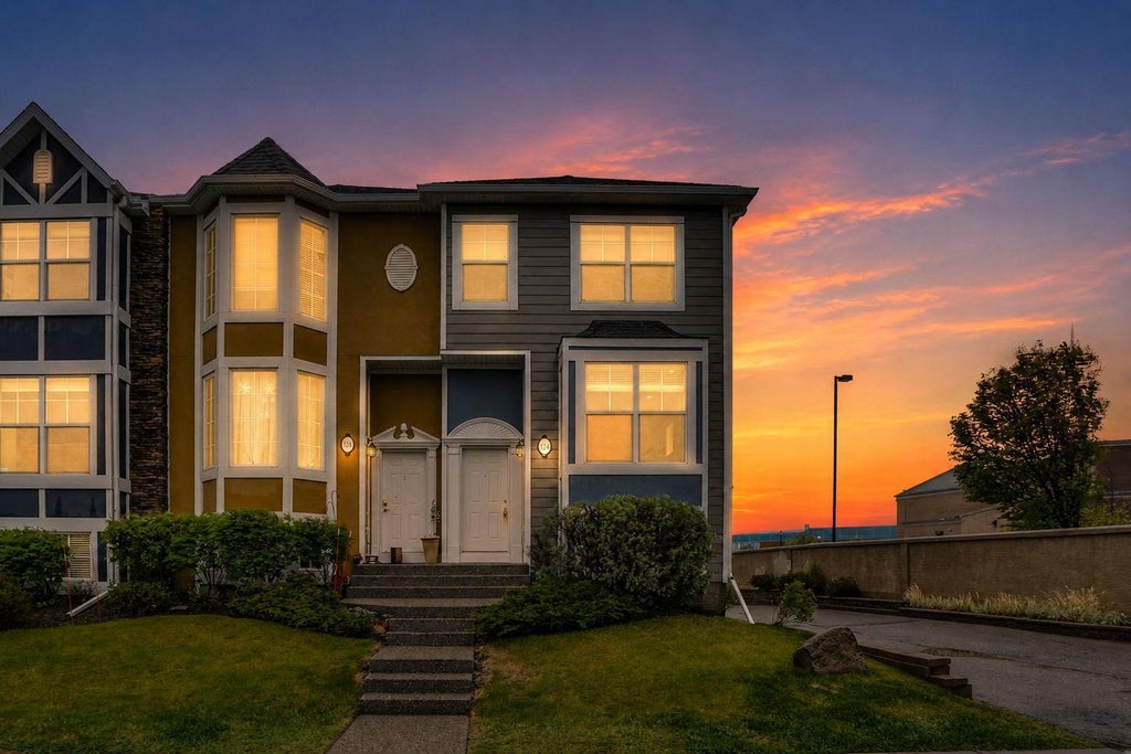 Photo of 124 Lavender Link, Chestermere, AB T1X 0E6 (MLS # A2349488)