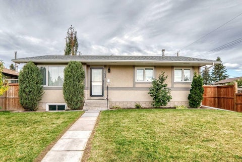 Photo of 153 Madeira Road NE, Calgary, AB T2A 4N5 (MLS # A2352145)