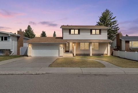 Photo of 231 Queen Charlotte Place, Calgary, AB T2J 4H8 (MLS # A2300443)