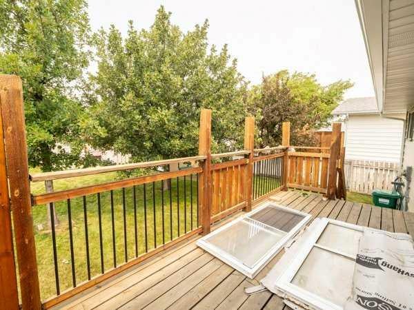 Photo of 15 Laval Court W, Lethbridge, AB T1K 4G2 (MLS # A2338064)