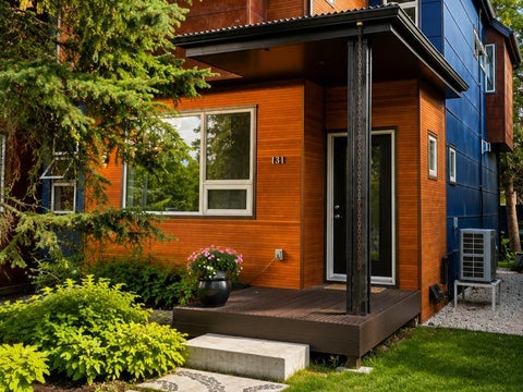 Photo of 131 8 Avenue NE, Calgary, AB T2E 0P6 (MLS # A2316136)