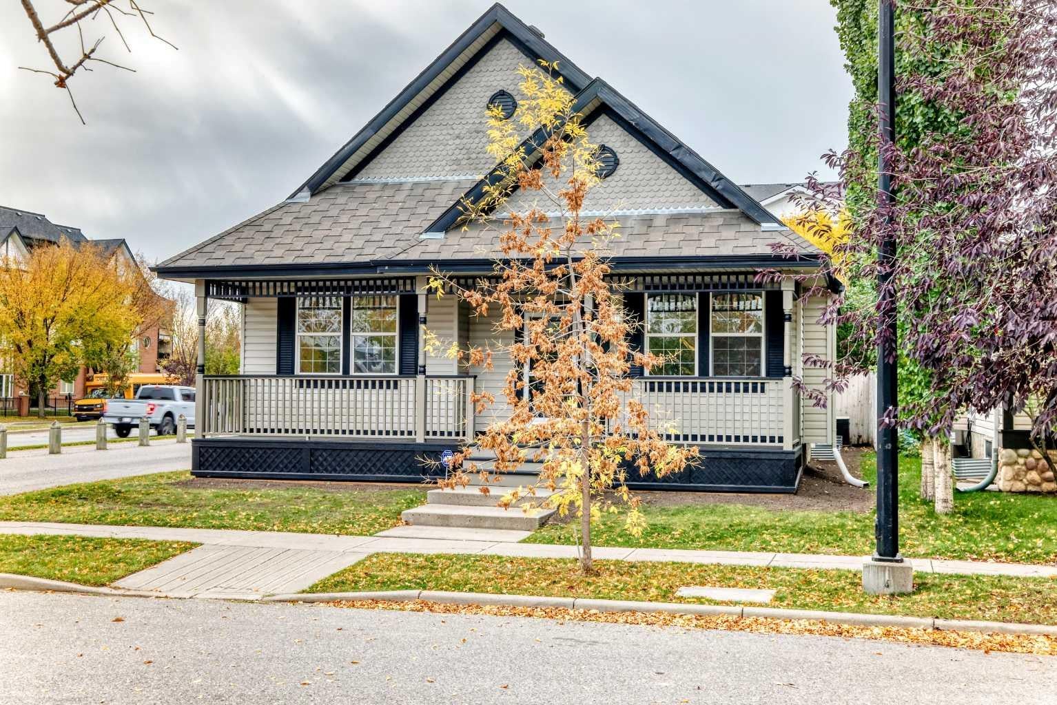 73 Inverness Green SE