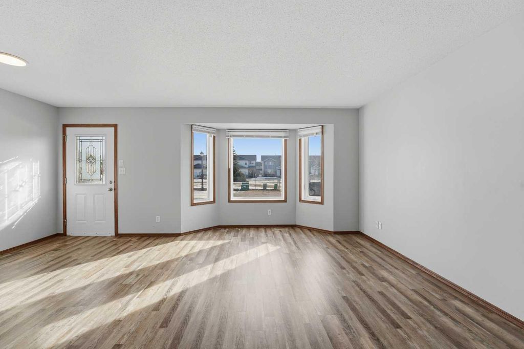 Photo of 25 Winston Place, Blackfalds, AB T4M 0K9 (MLS # A2291139)