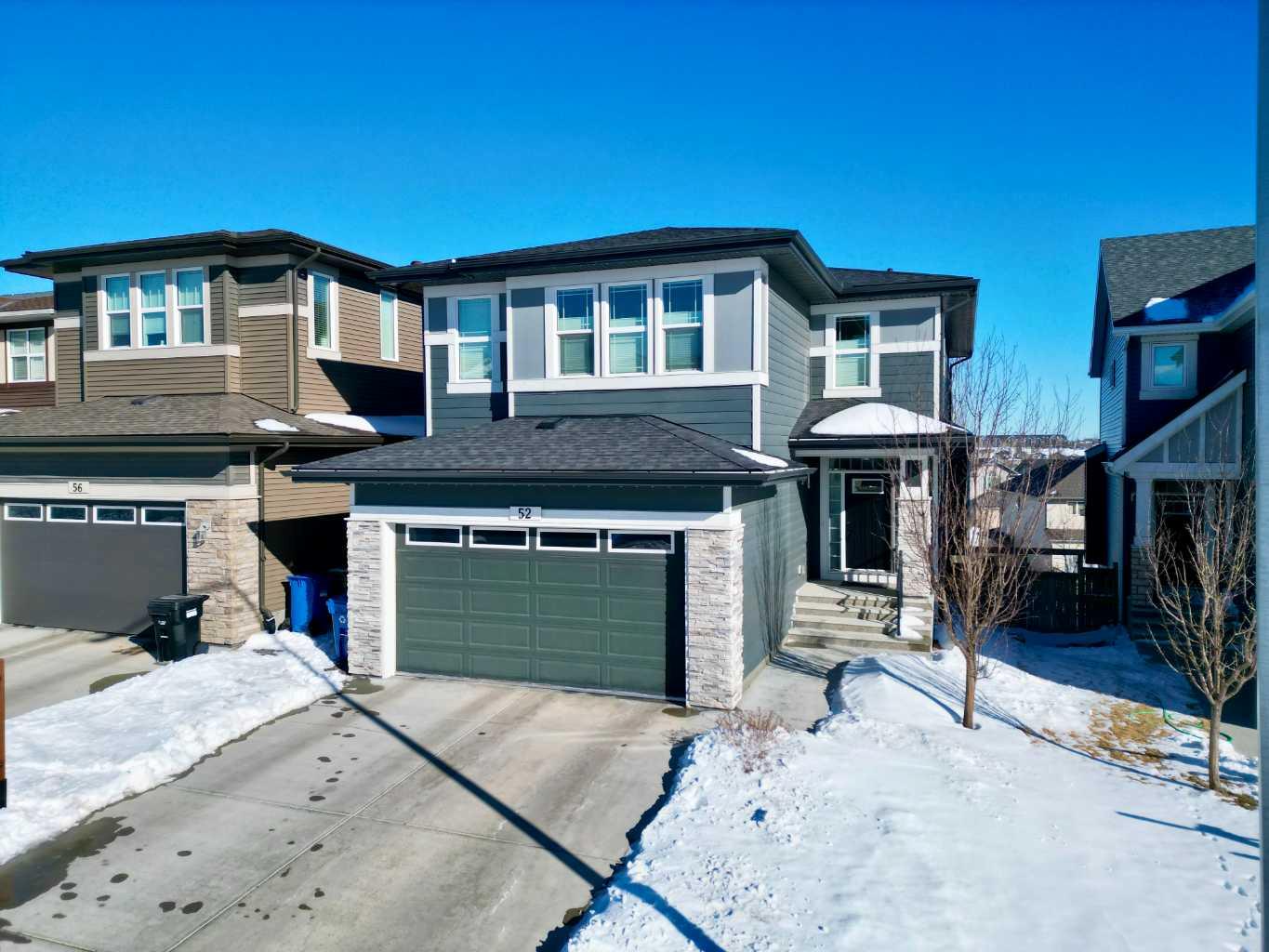 52 Tuscany Valley Grove NW