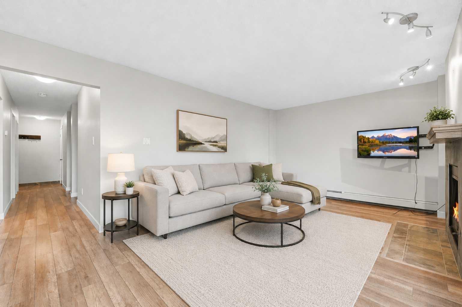 860 Midridge Drive SE 122