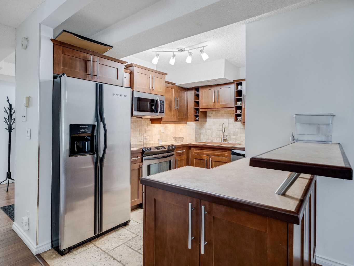 1107 15 Avenue SW 101