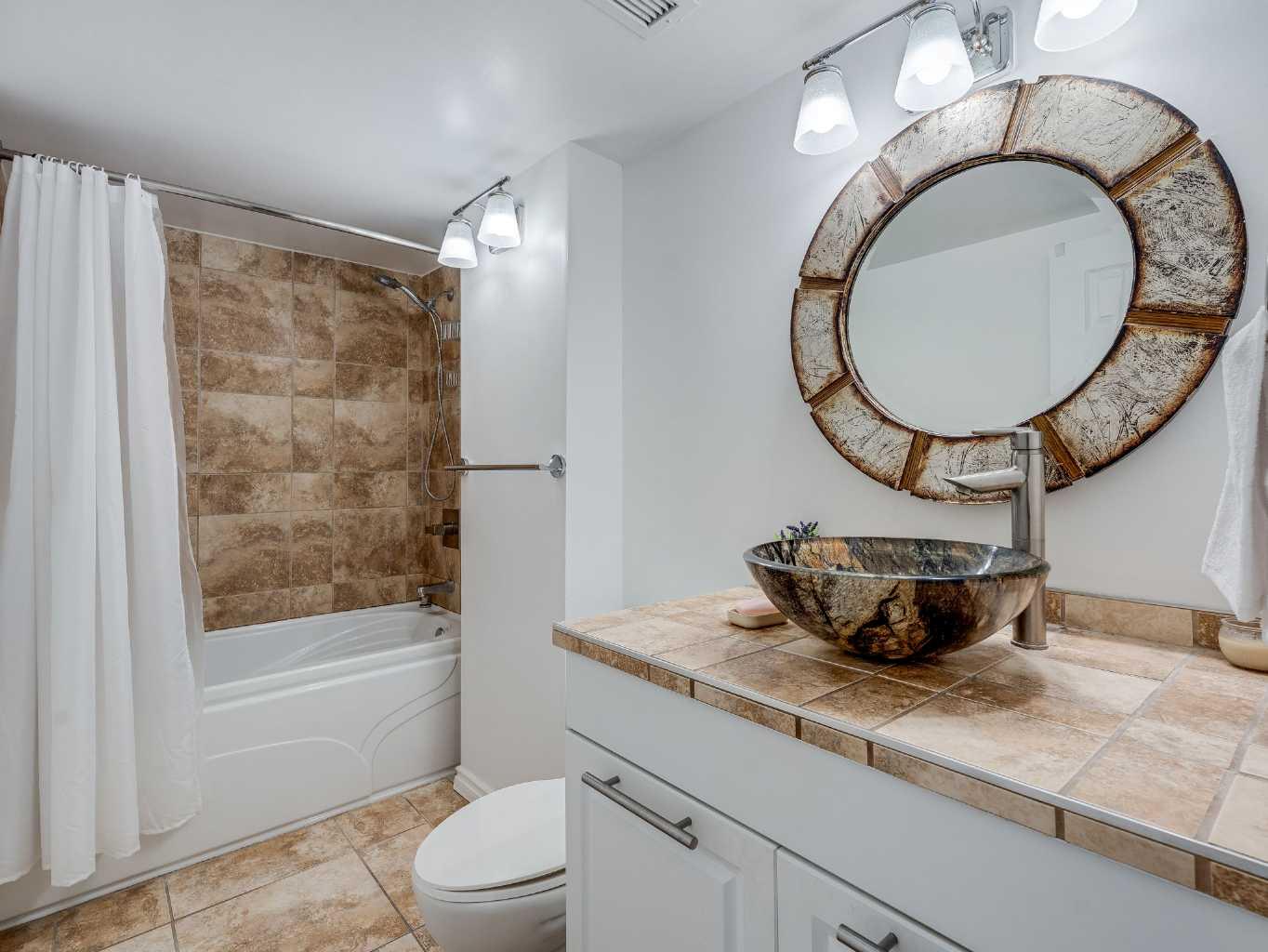 1107 15 Avenue SW 101