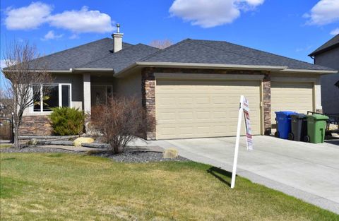 Photo of 123 PARKMERE Court, Chestermere, AB T1X 1V5 (MLS # A2308185)