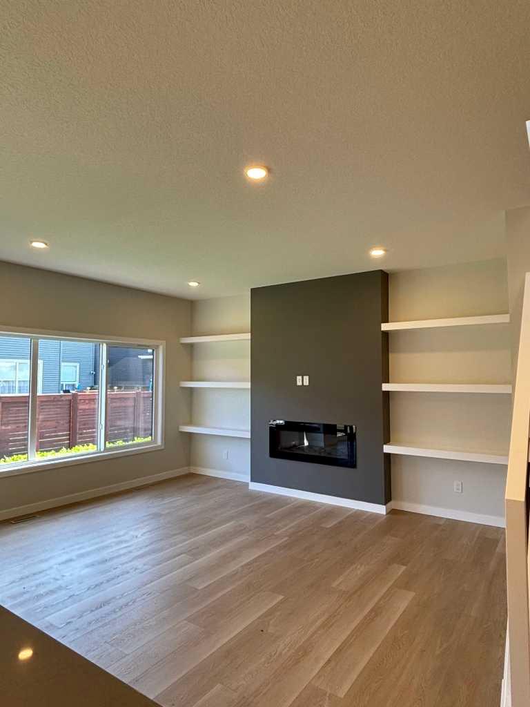 111 Chinook Winds Manor SW