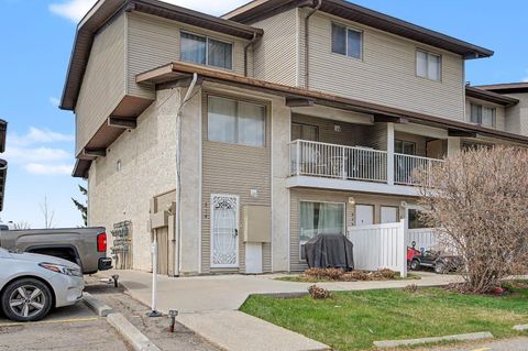 Photo of 200 Brookpark Drive SW #814, Calgary, AB T2W 3E5 (MLS # A2306259)