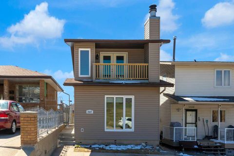 Photo of 2537 9 Avenue SE, Calgary, AB T2A 0B4 (MLS # A2304756)