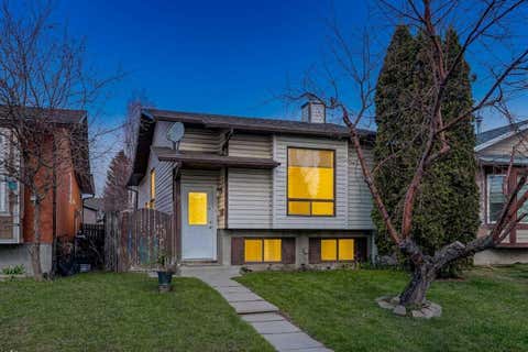 Photo of 13 Taraglen Road NE, Calgary, AB T3J 2N7 (MLS # A2305897)