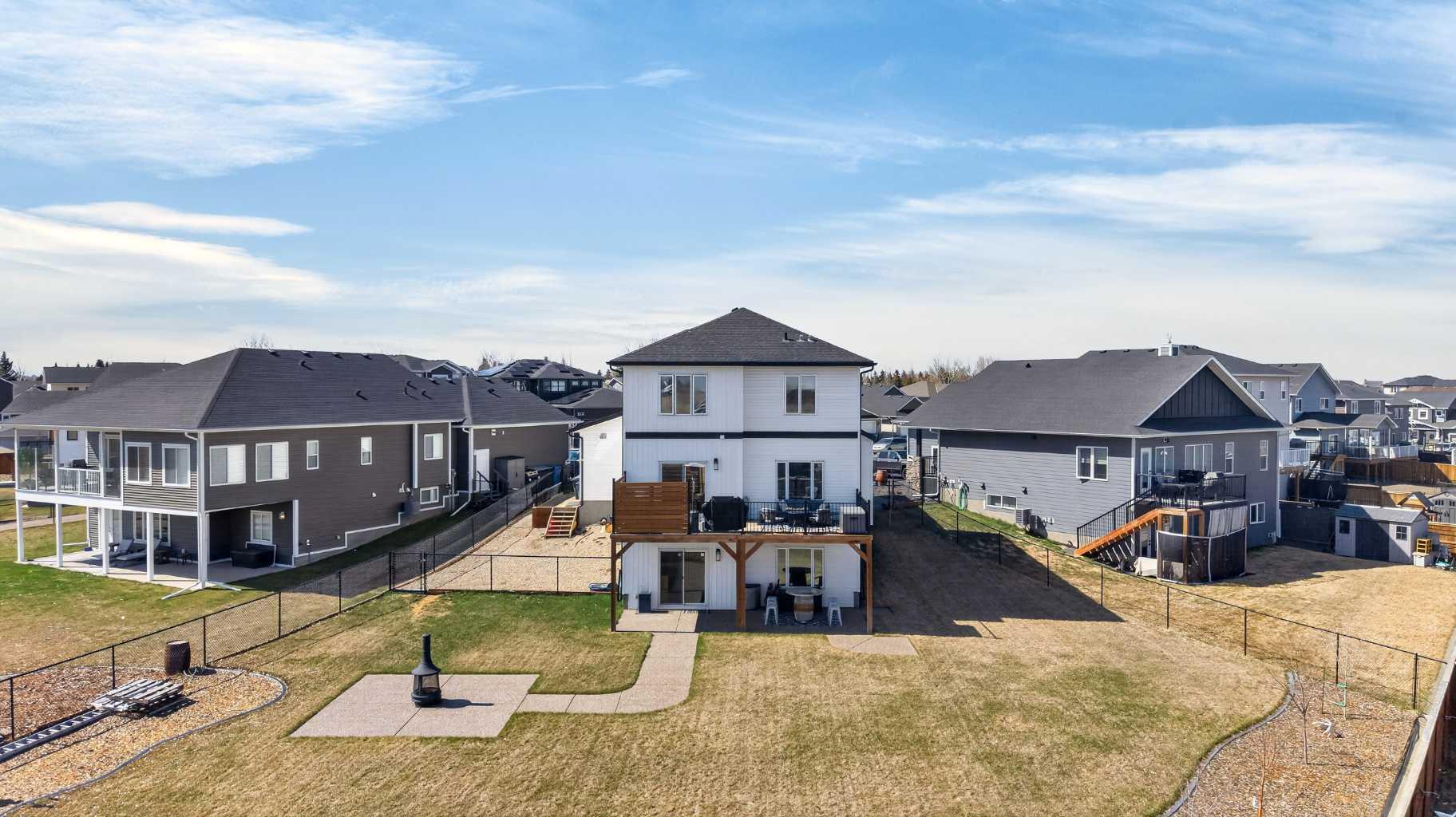 10 Bishop Circle
