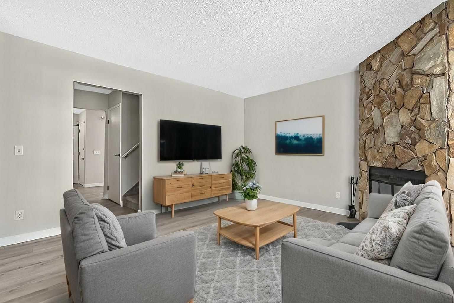 129 Berwick Drive NW