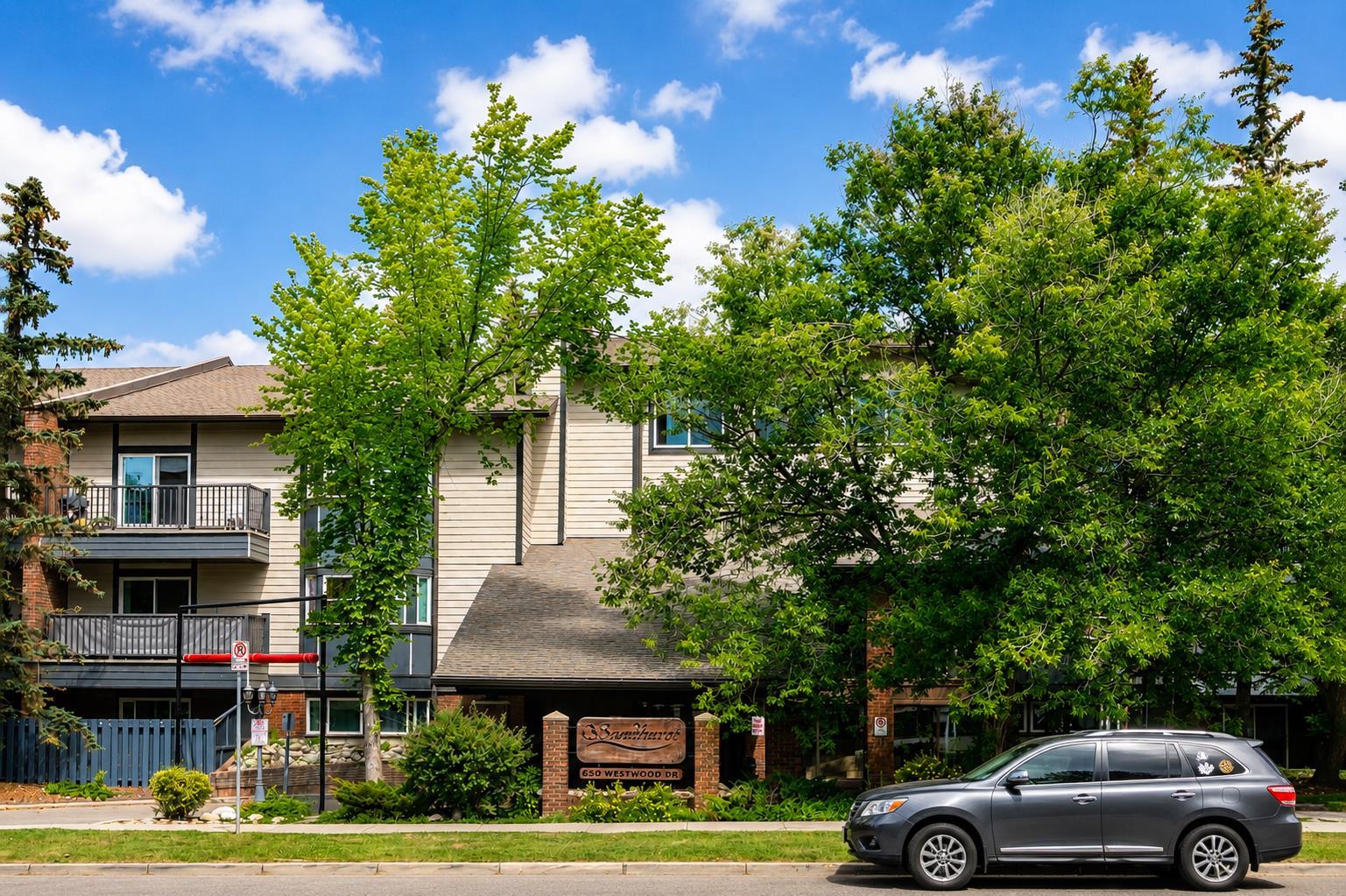 550 Westwood Drive SW 305