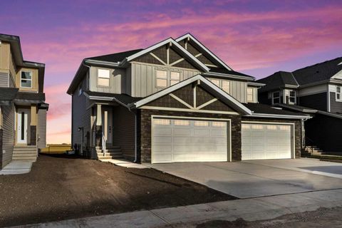 486 Kinniburgh Loop Chestermere AB T1X 3C2