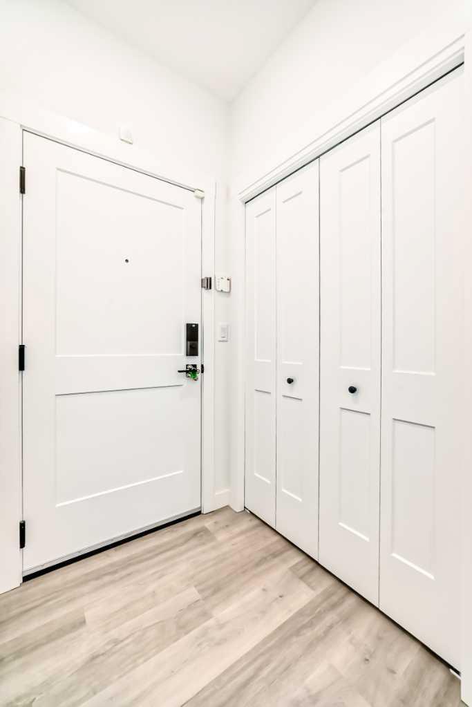 200 Seton Circle SE 2416