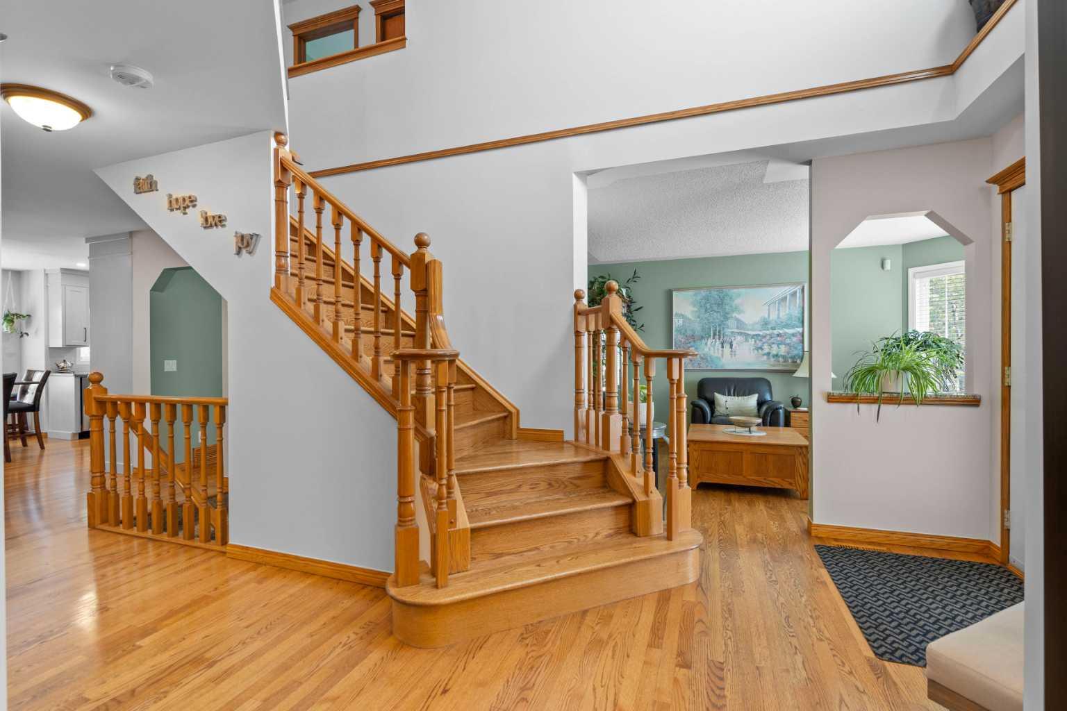 103 Diamond Court SE