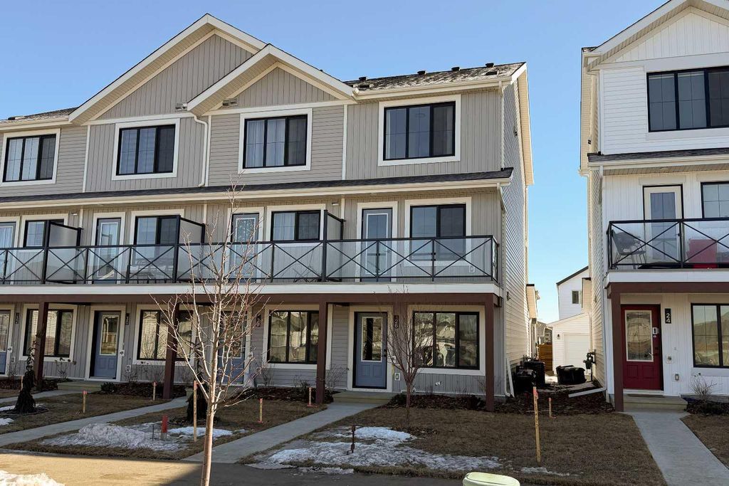 Photo of 26 Eastwood Drive, Spruce Grove, AB T7X 4A9 (MLS # A2293985)