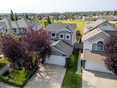 Photo of 30 Somerset Court SW, Calgary, AB T2Y 3H4 (MLS # A2339713)