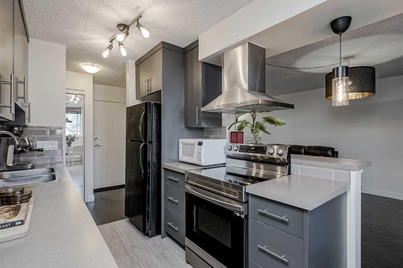 4455C Greenview Drive NE 105