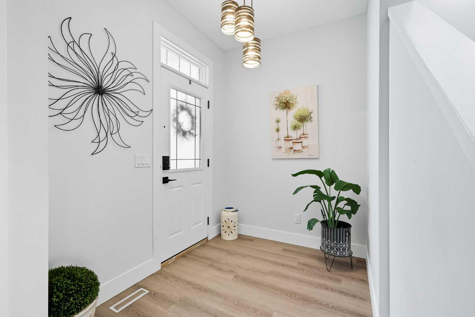 78 Copperpond Street SE