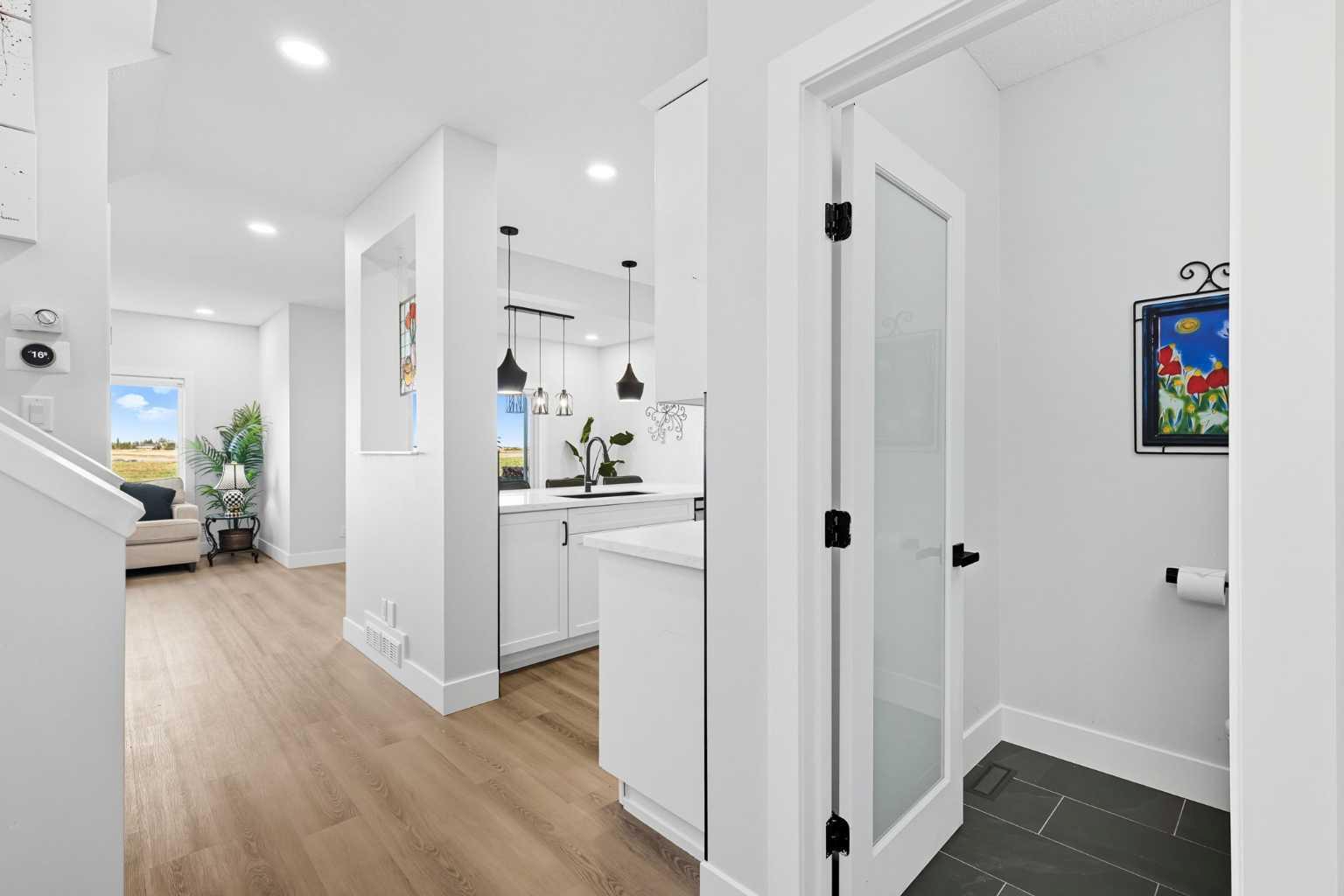 78 Copperpond Street SE