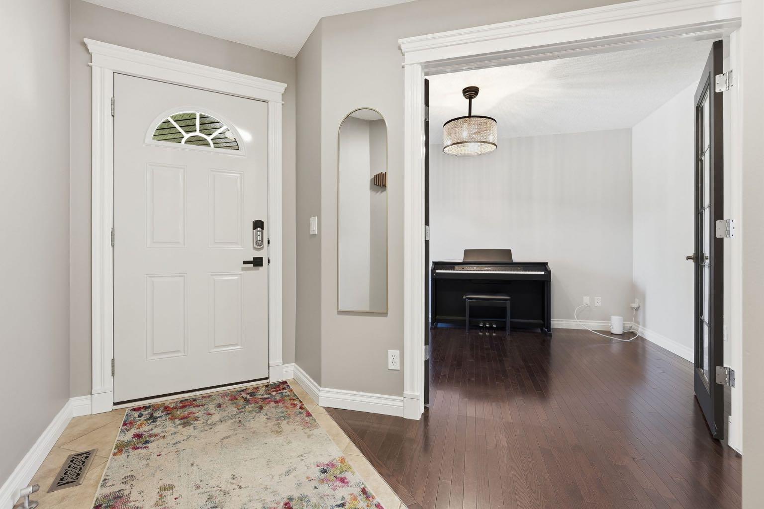 112 Drake Landing Common