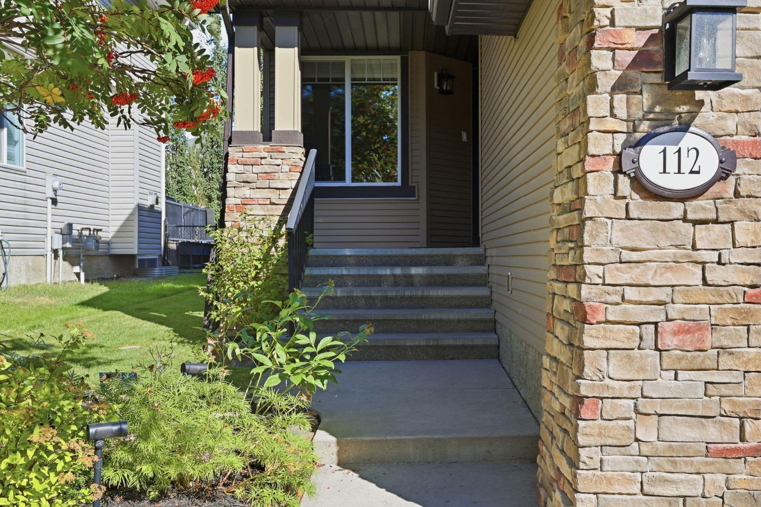 112 Drake Landing Common