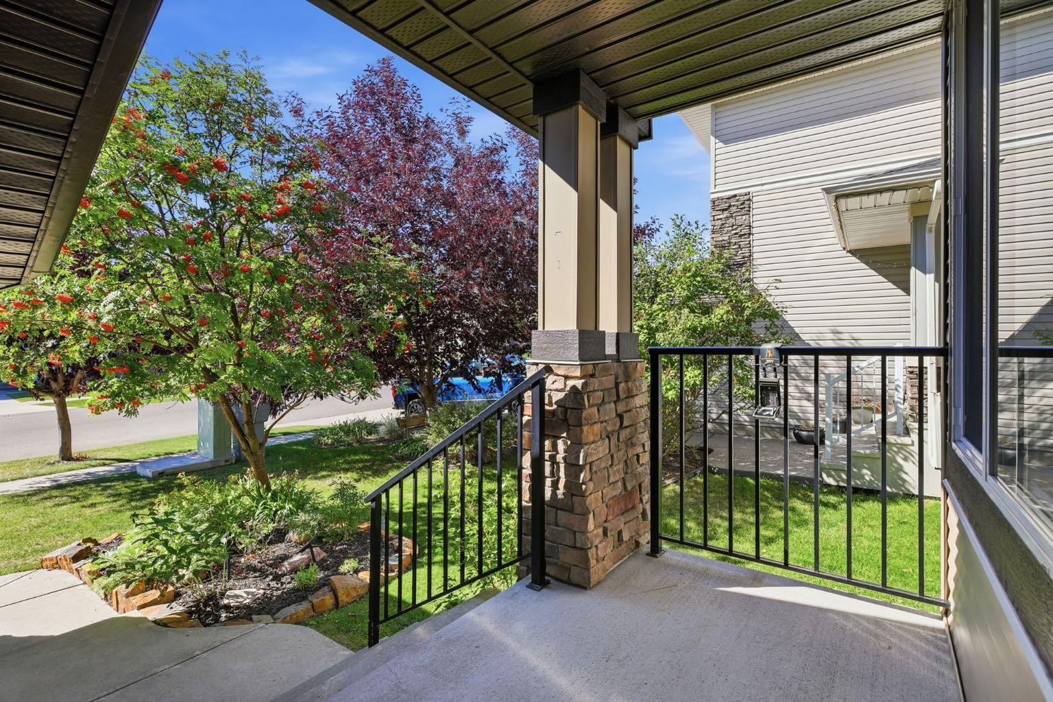 112 Drake Landing Common