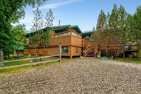 Photo of 240 Essex Street, Carbon, AB T0M 0L0 (MLS # A2342693)