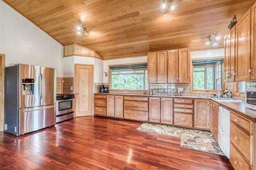Photo of 240 Essex Street, Carbon, AB T0M 0L0 (MLS # A2342693)