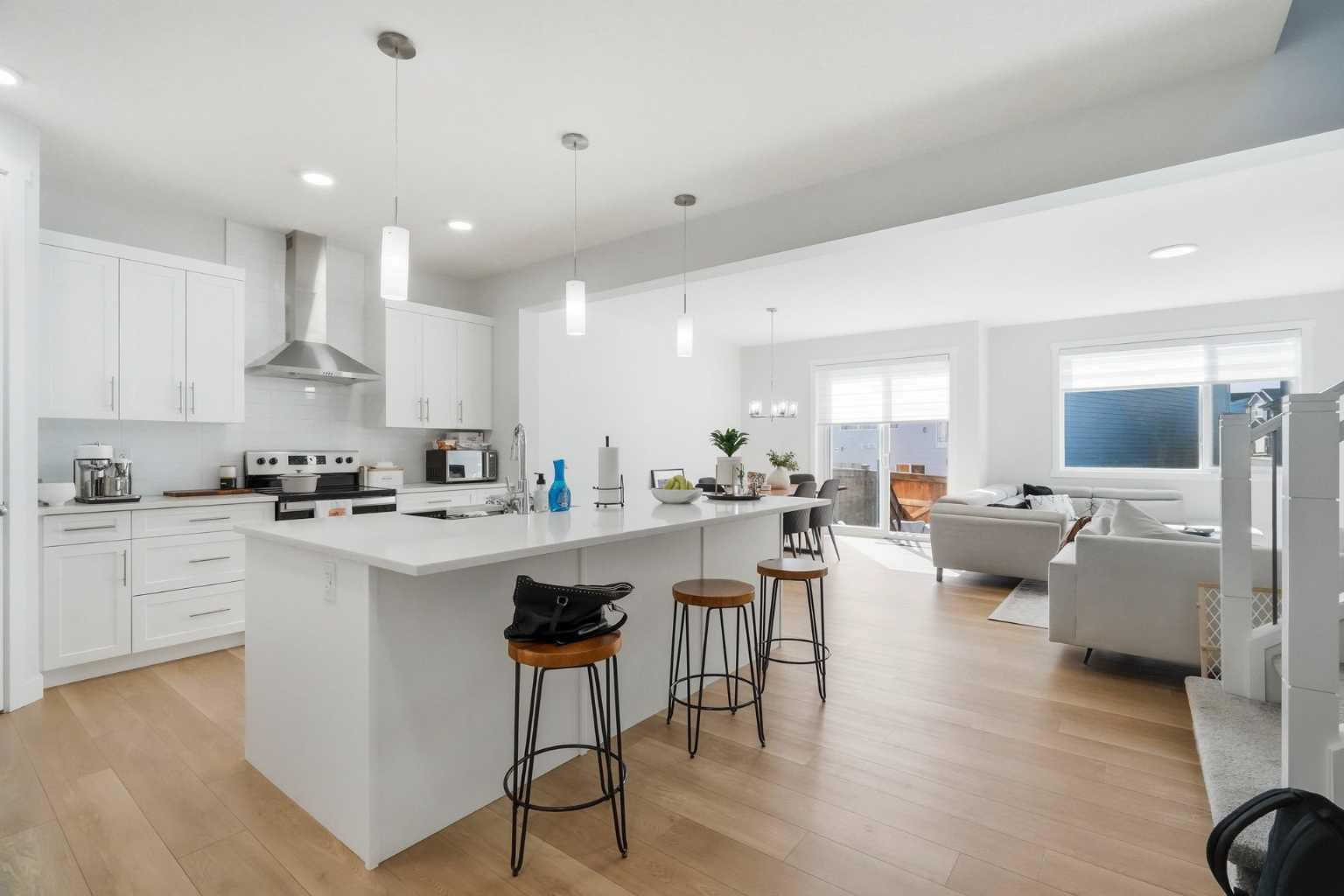 107 Versant View SW