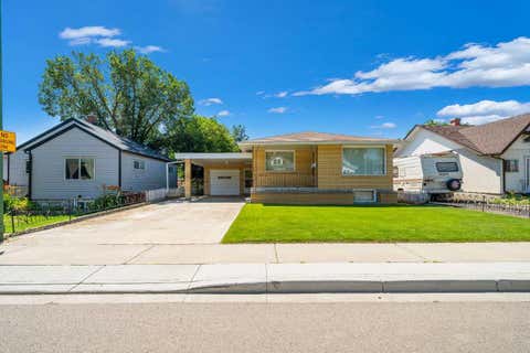 Photo of 61 5 Street SW, Medicine Hat, AB T1A 4G3 (MLS # A2326185)
