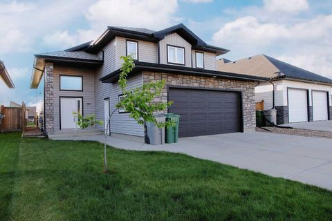 Photo of 3908 41A Avenue, Lloydminster, SK S9V 2J3 (MLS # A2321315)